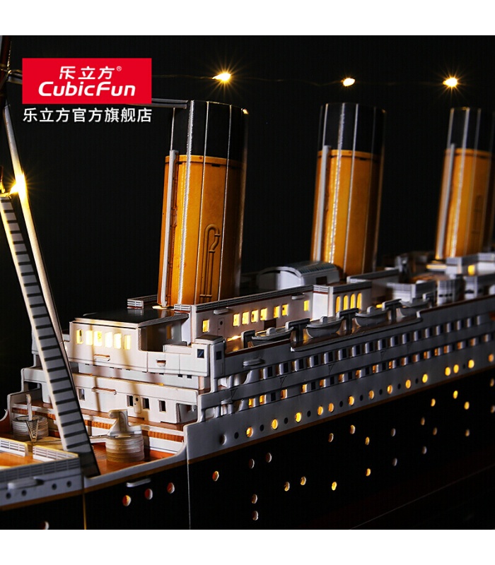Cubicfun 3D 타이타닉 선박 L521h LED 조명 모델 빌딩 키트