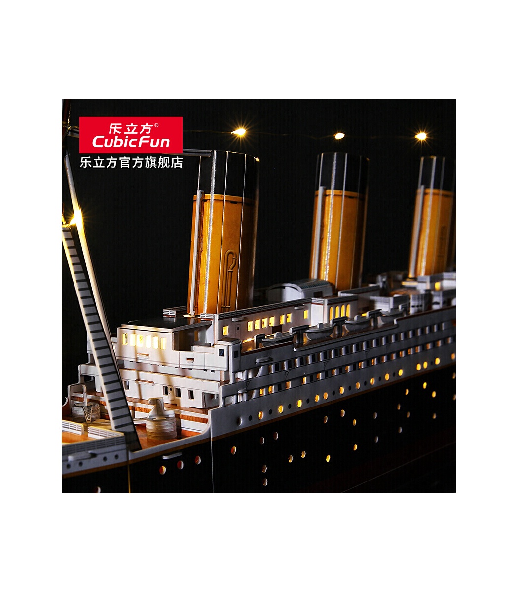 Titanic 3D Puzzle with Lights