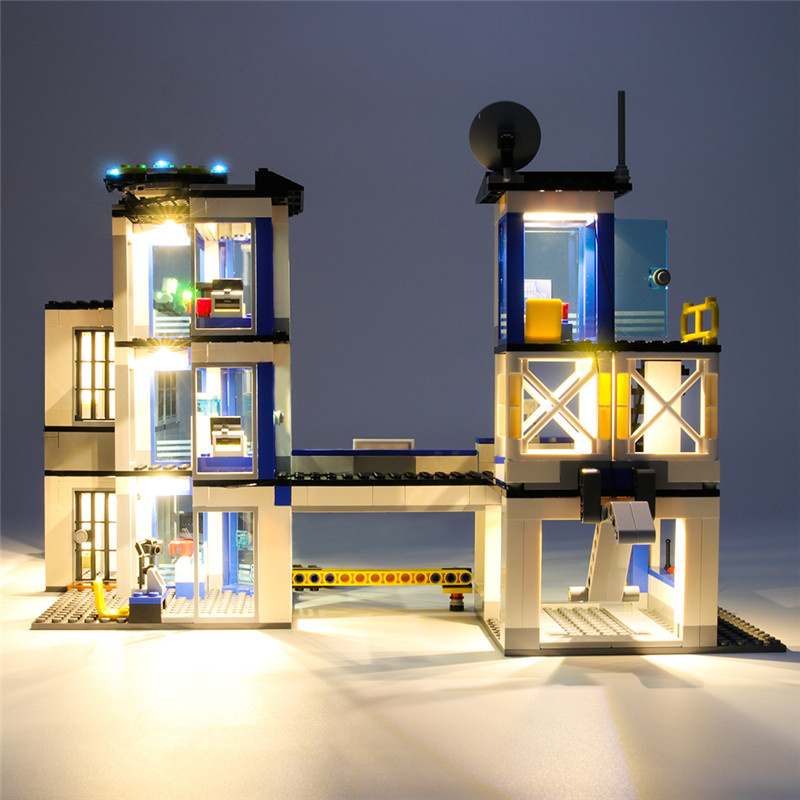 買取り実績  光キット都市の警察署LED Hightingセット60141-BuildingToyStore.com ボディ・フェイスケア
