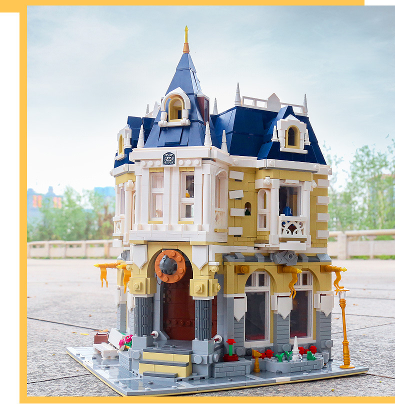 MOULD KING 11005 Street View Series Fantasyland Clothing Store With LED Building Blocks Toy Set