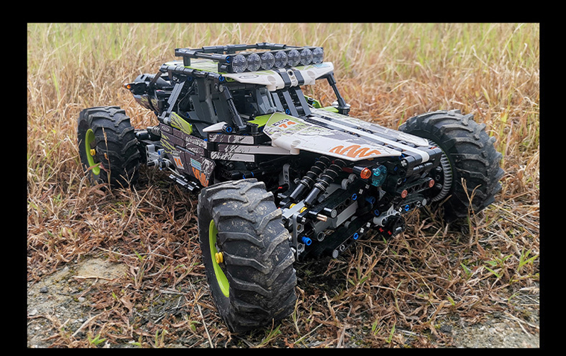 Details about   MOULD KING 18002 Technic Car The Motorized 4WD RC Buggy Car Building Blocks Toys